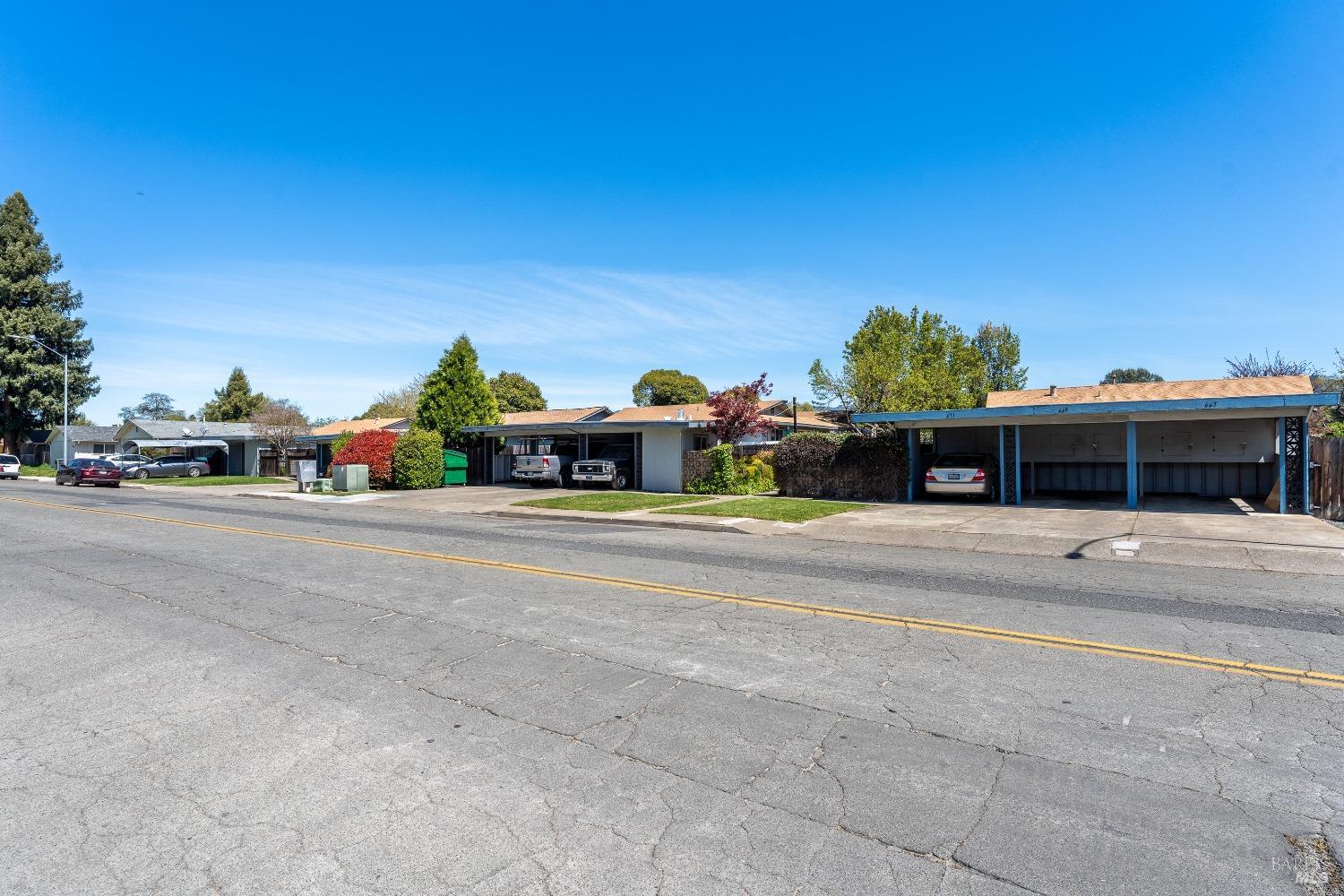 649-671 Leslie Street Ukiah CA 95482
