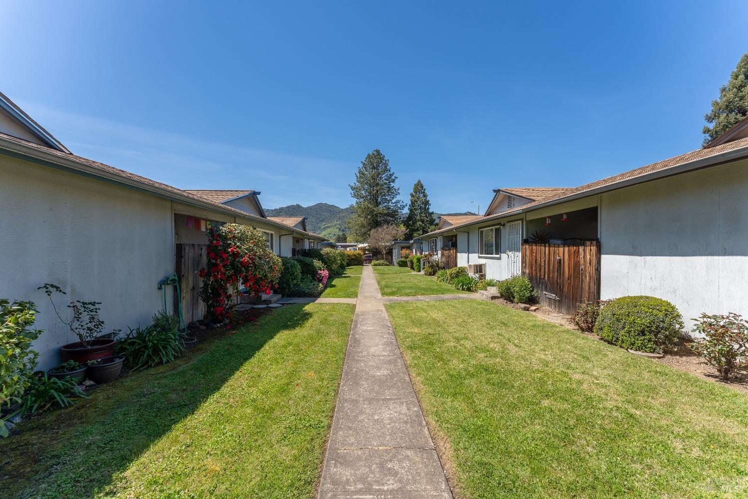 649-671 Leslie Street Ukiah CA 95482