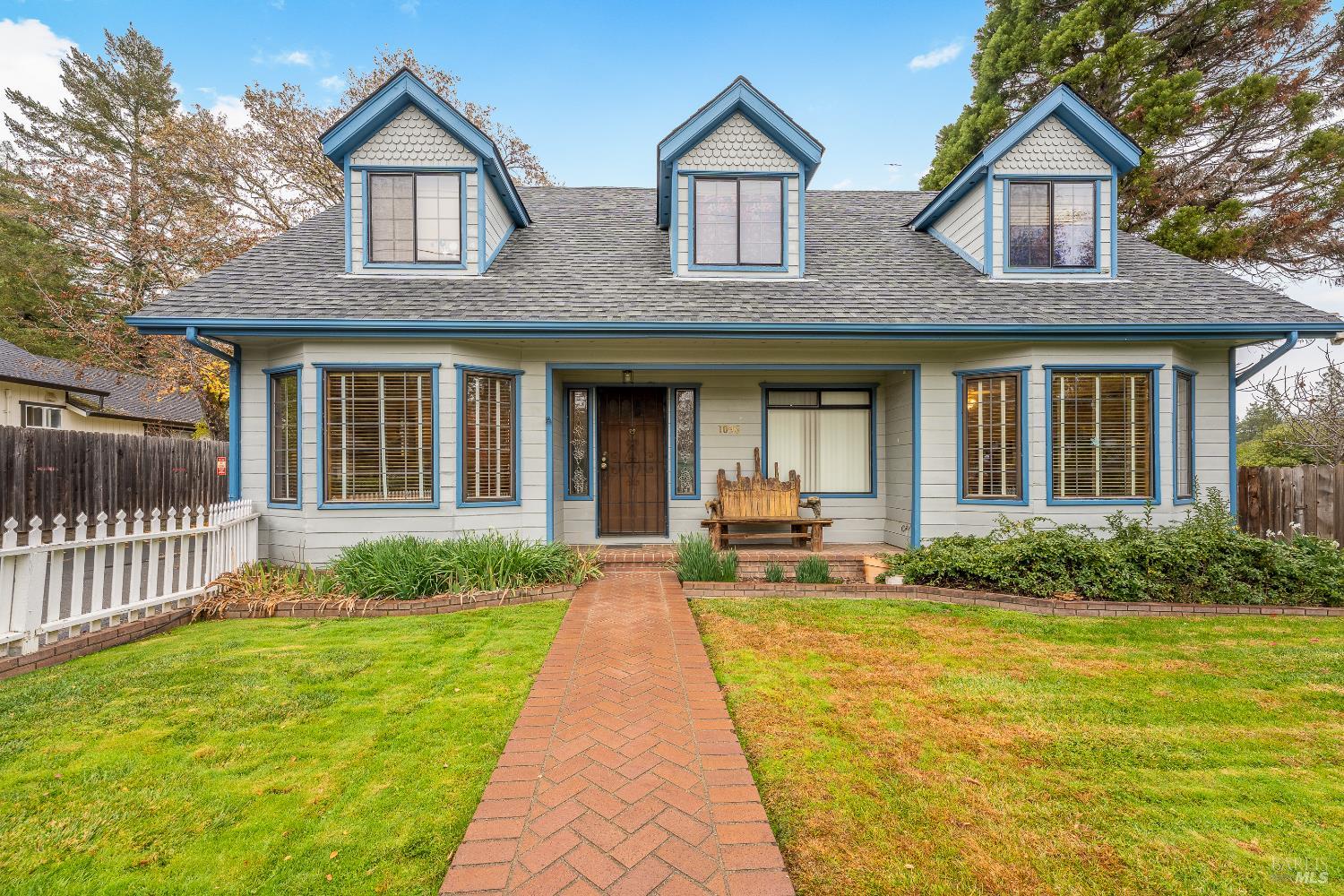 1096 W Standley Street Ukiah CA 95482
