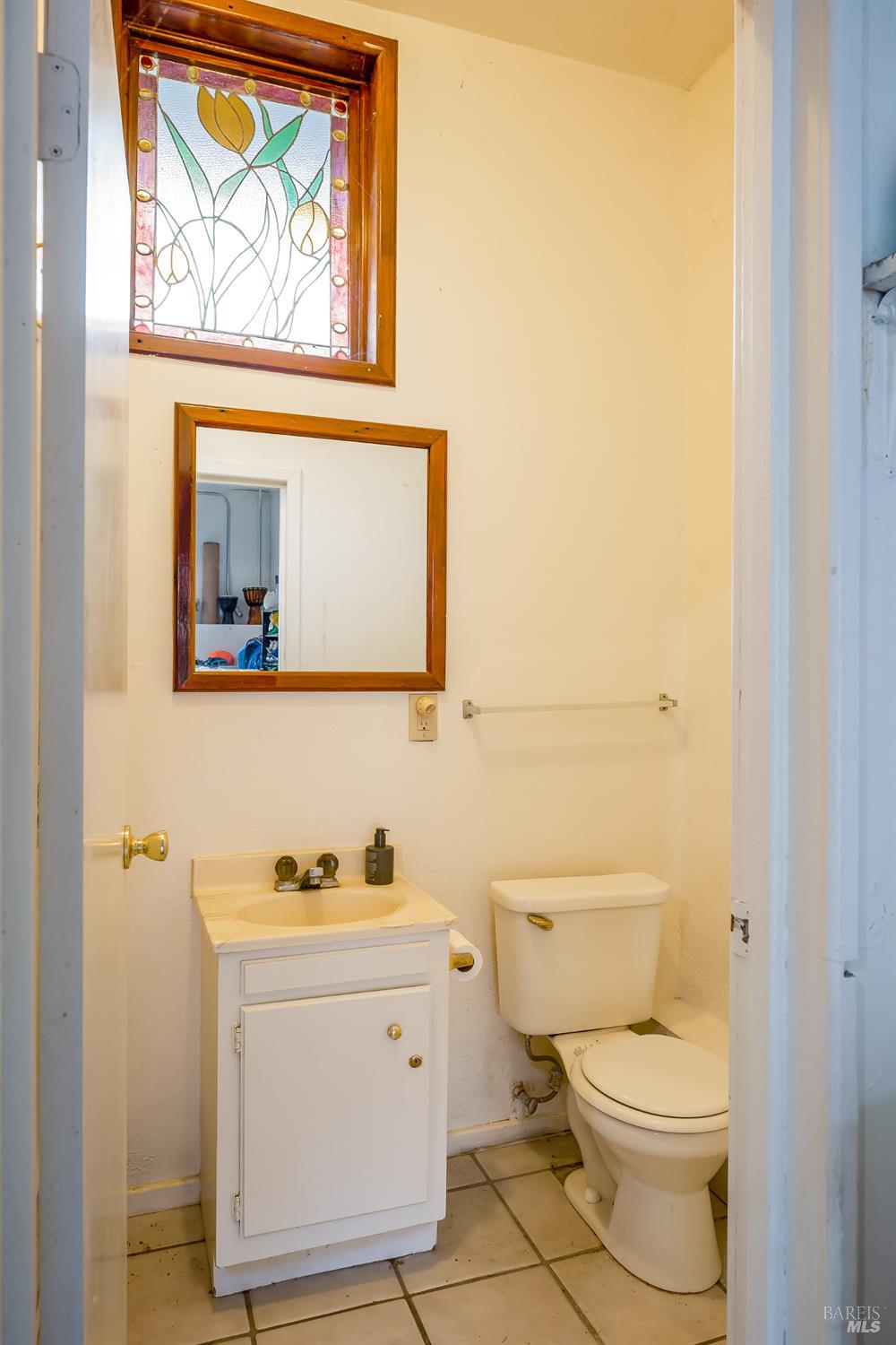 1096 W Standley Street Ukiah CA 95482