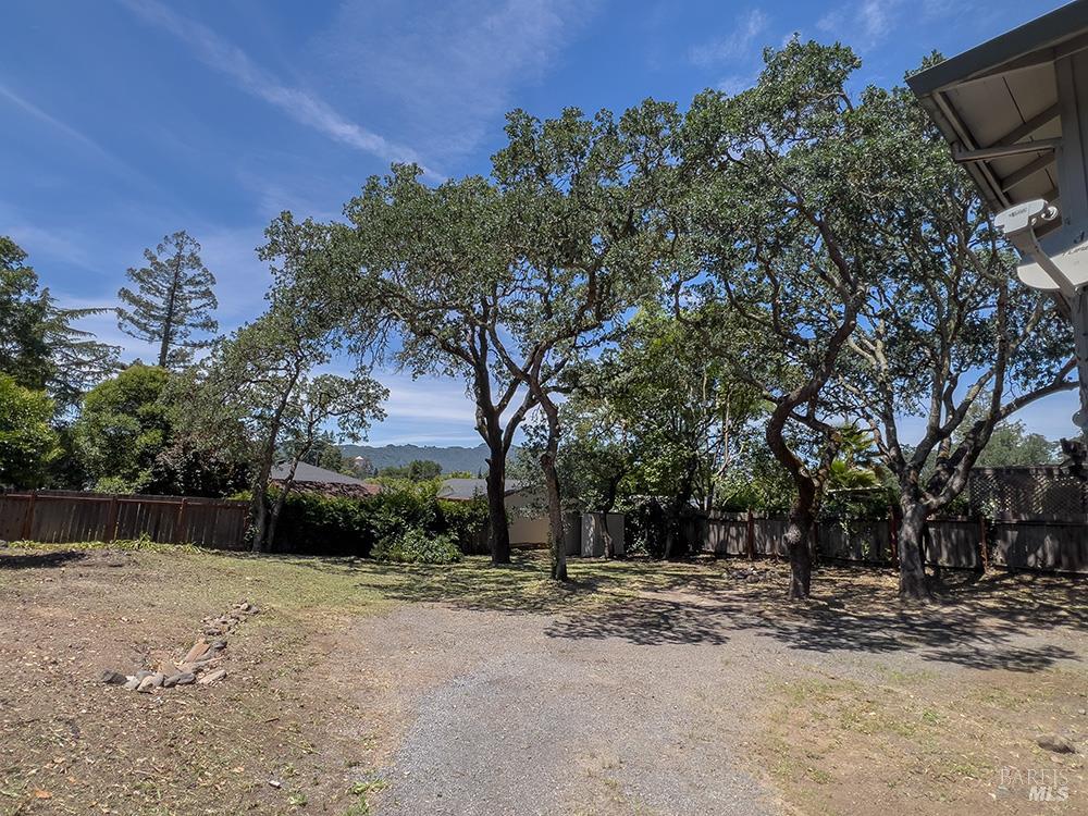 18466 4th Avenue Sonoma CA 95476
