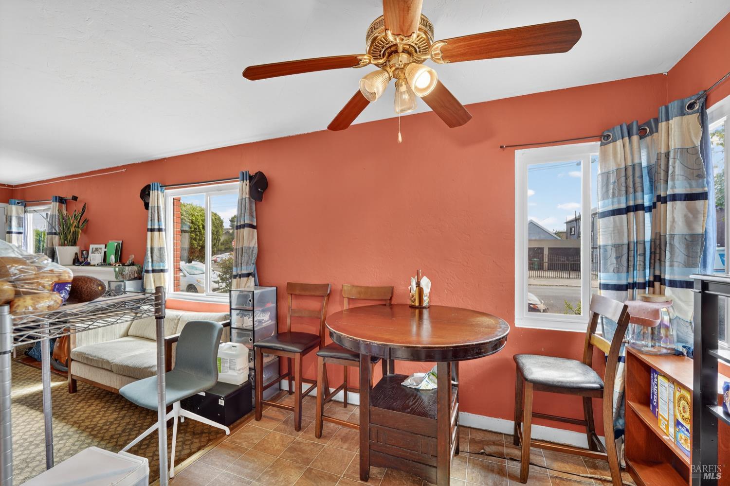 569 18th Street Richmond CA 94801