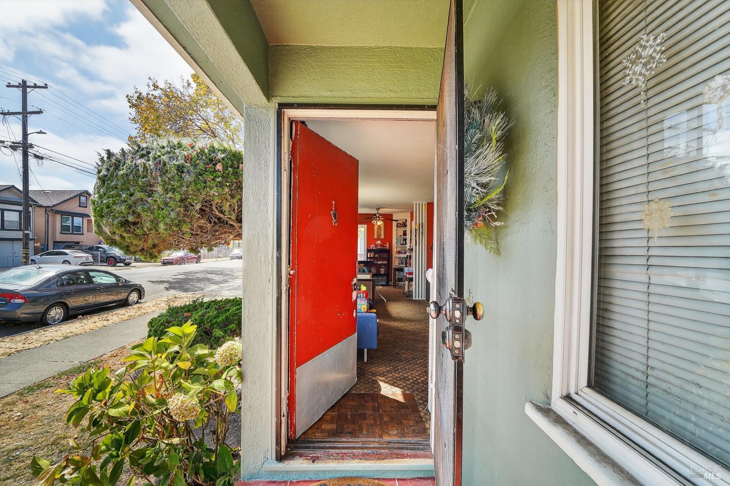 569 18th Street Richmond CA 94801