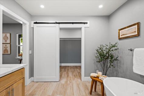 1524 Fair Oaks Court Santa Rosa CA 95404