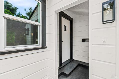1524 Fair Oaks Court Santa Rosa CA 95404