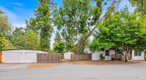 1524 Fair Oaks Court Santa Rosa CA 95404