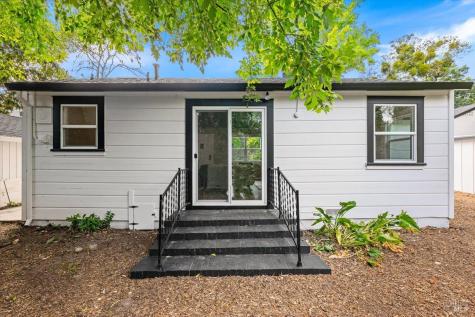 1524 Fair Oaks Court Santa Rosa CA 95404