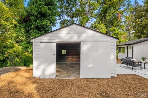 1524 Fair Oaks Court Santa Rosa CA 95404