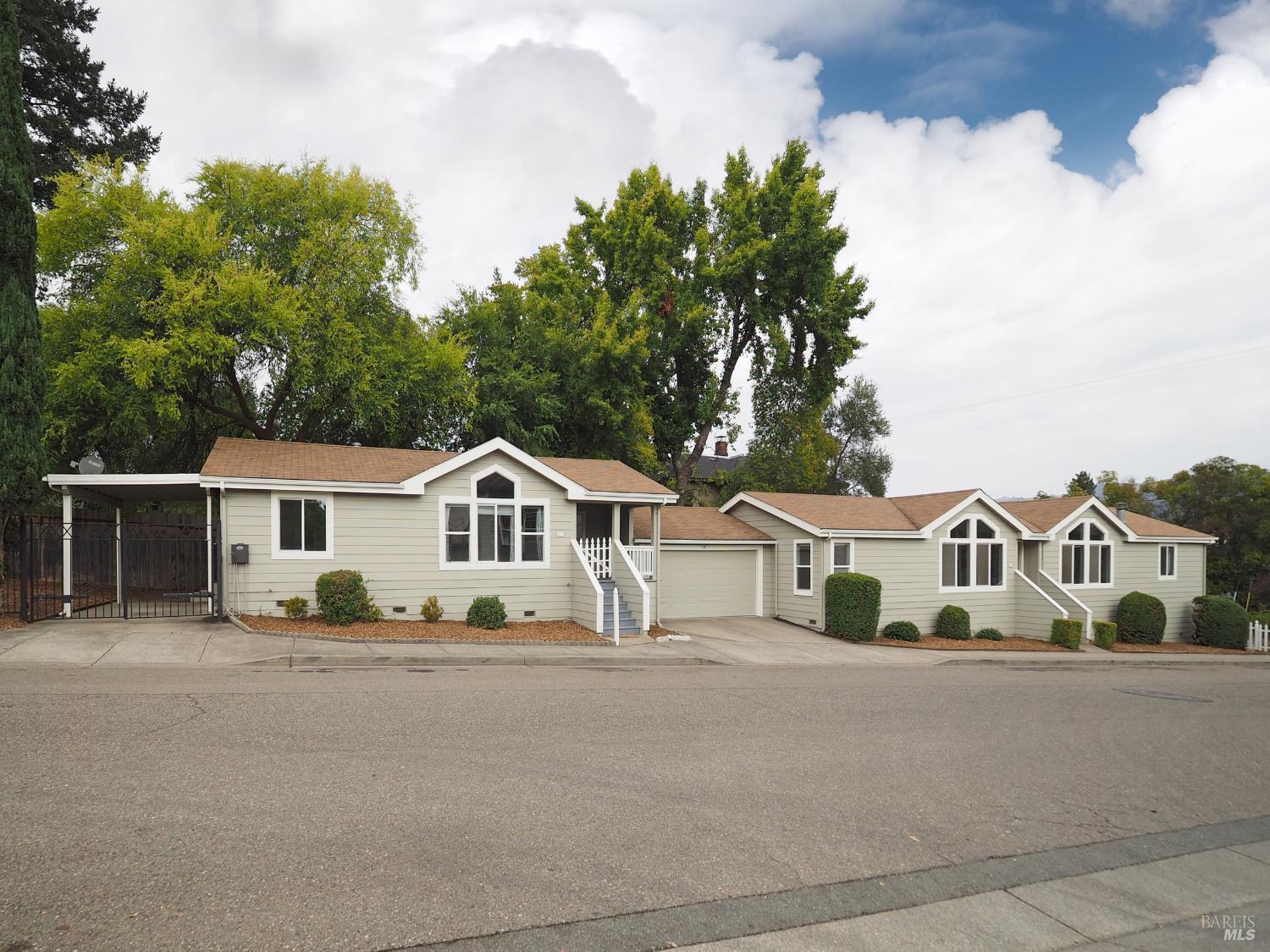 115-117 School House Lane Geyserville CA 95441