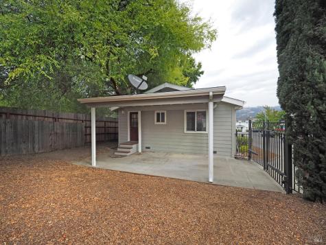115-117 School House Lane Geyserville CA 95441