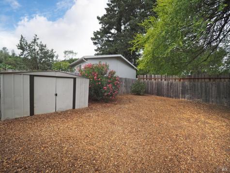 115-117 School House Lane Geyserville CA 95441
