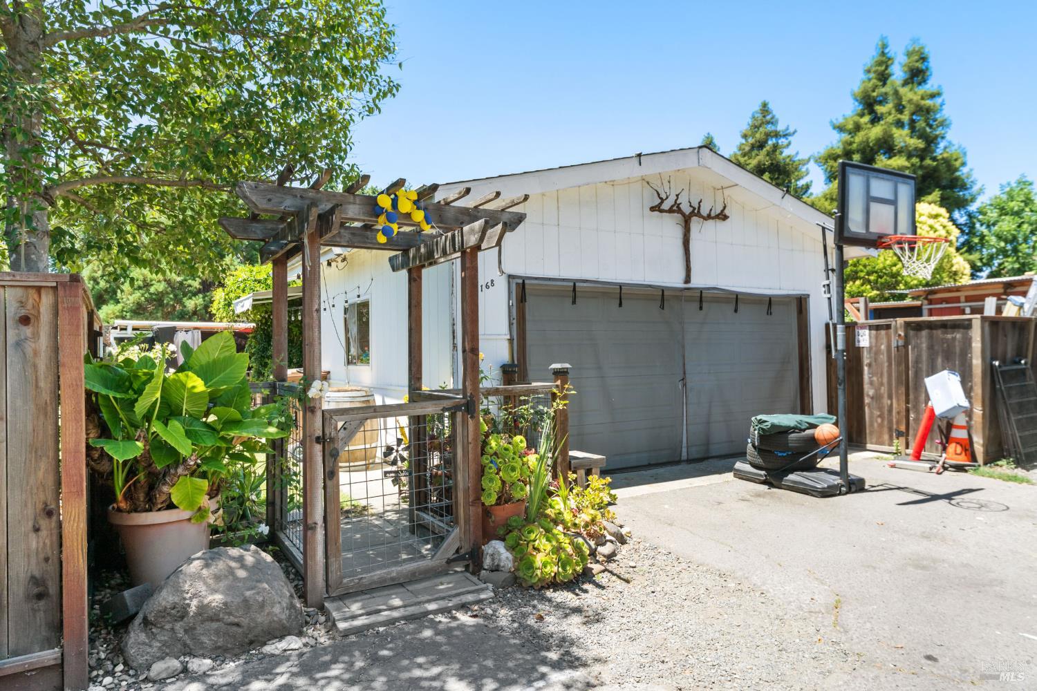 1170-1166 La Homa Drive Napa CA 94558