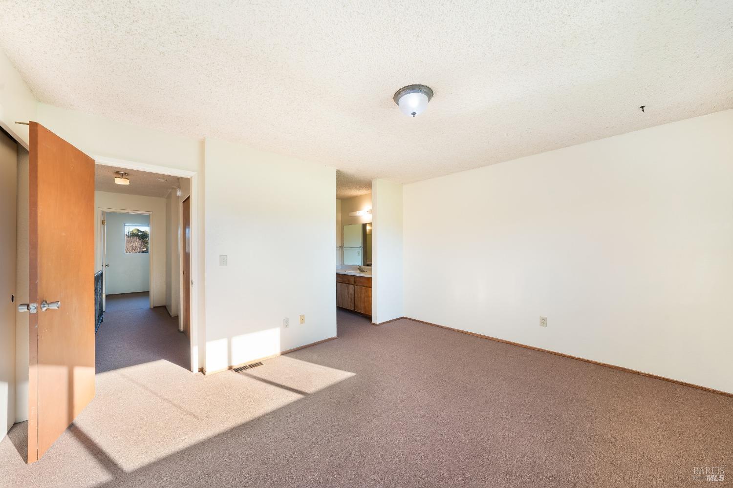 960 Marlene Street Ukiah CA 95482