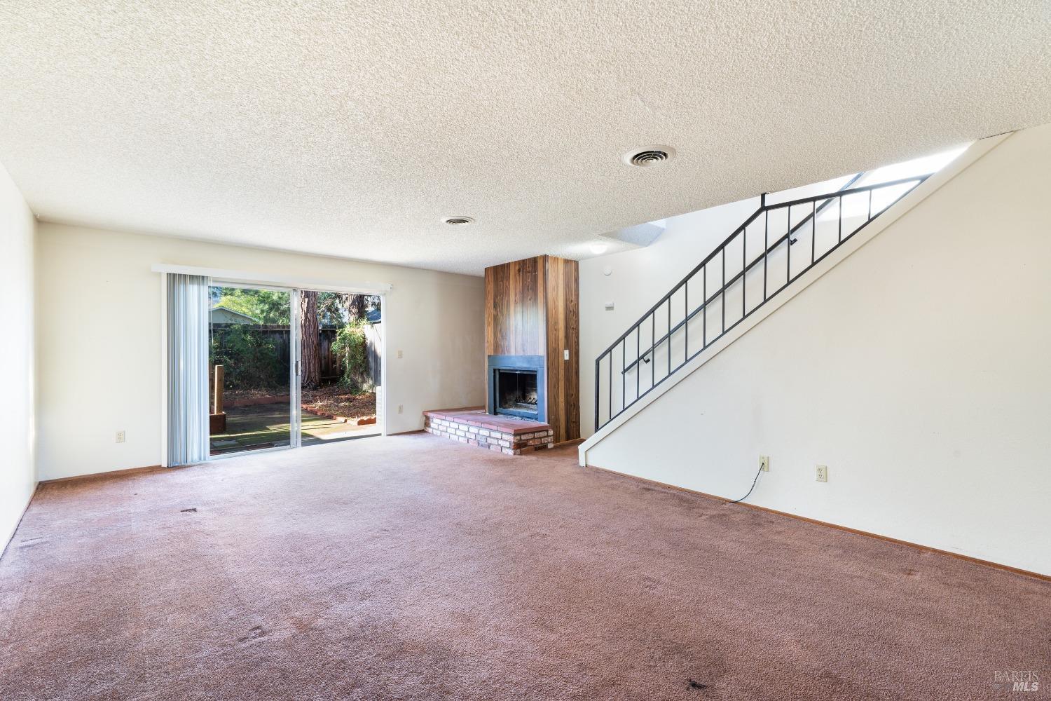 960 Marlene Street Ukiah CA 95482