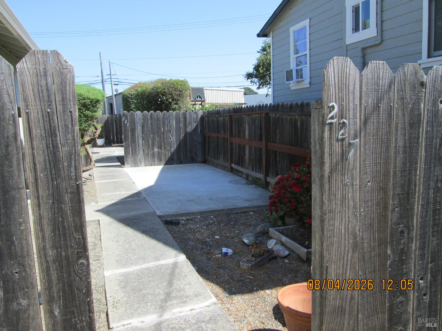 227-229 Decker Street Santa Rosa CA 95401