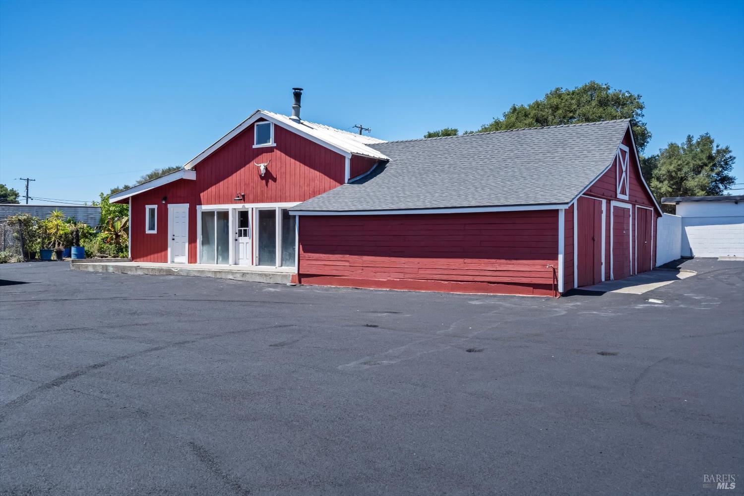 720-724 Liberty Road Petaluma CA 94952