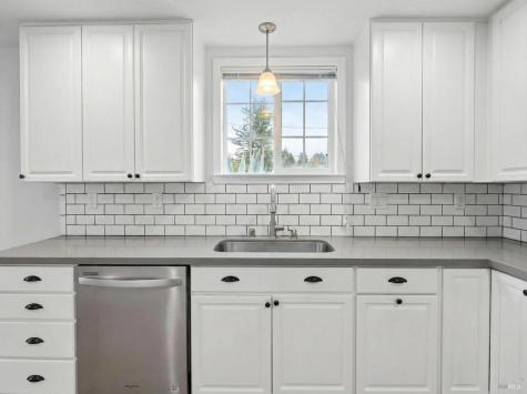 8813-8815 Petaluma Hill Road Penngrove CA 94951