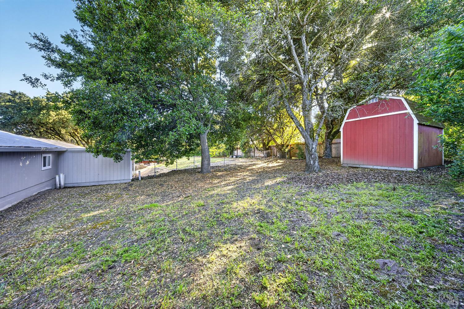 8813-8815 Petaluma Hill Road Penngrove CA 94951