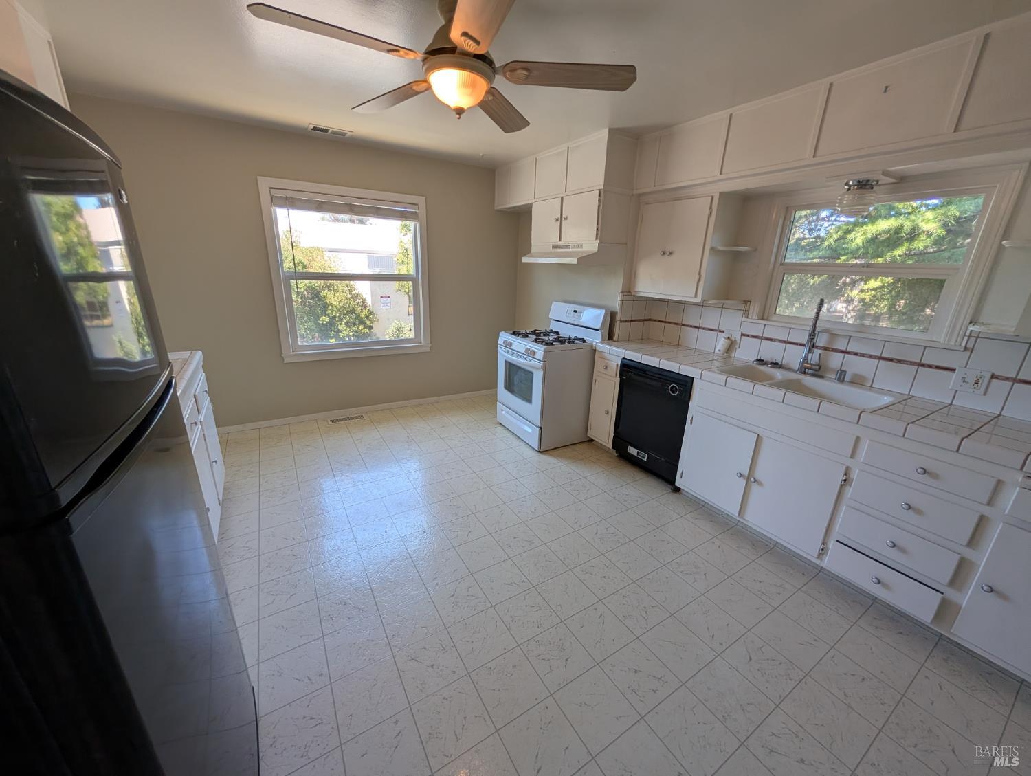 222-226 W Spain Street Sonoma CA 95476