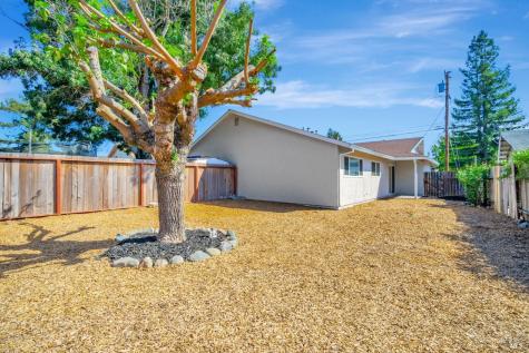 1447 Beachwood Drive Santa Rosa CA 95407