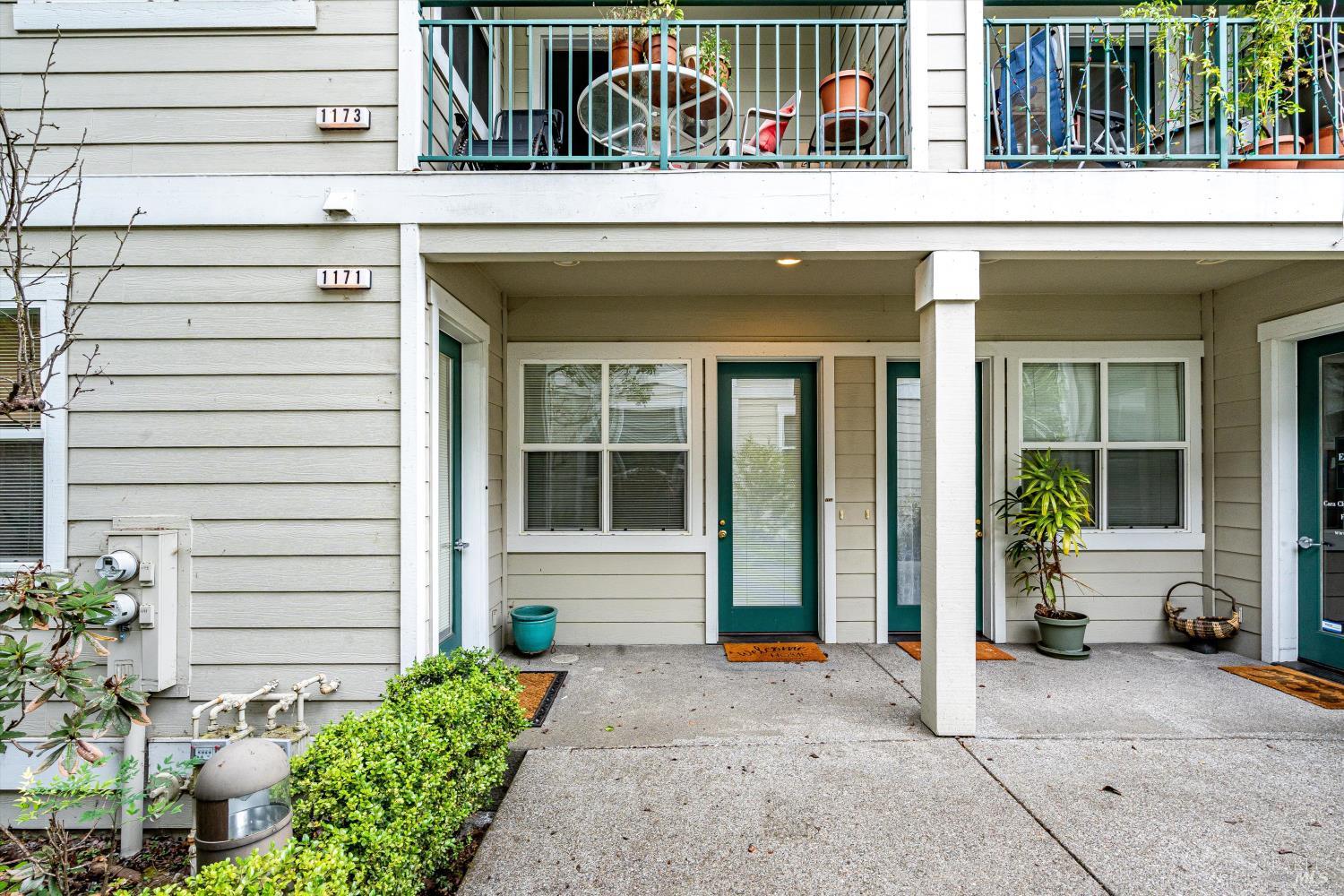 1171-1173 Gravenstein Highway S Sebastopol CA 95472