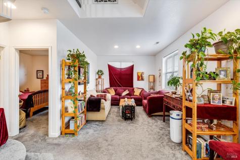 1171-1173 Gravenstein Highway S Sebastopol CA 95472