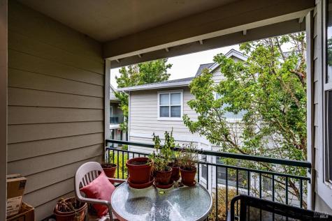 1171-1173 Gravenstein Highway S Sebastopol CA 95472