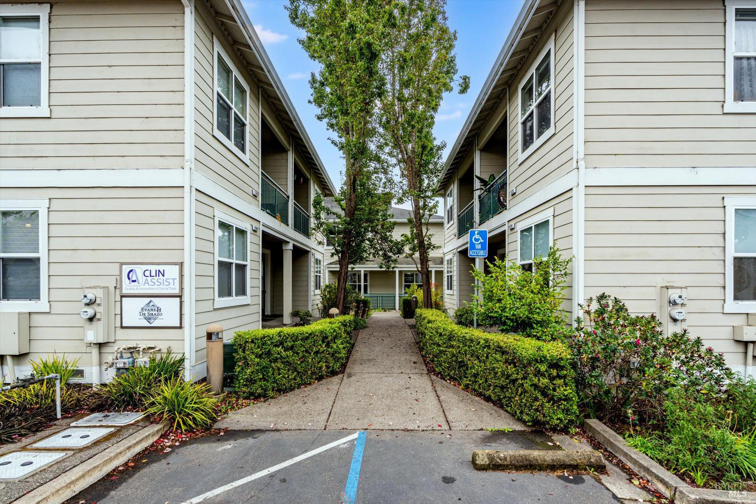 1171-1173 Gravenstein Highway S Sebastopol CA 95472