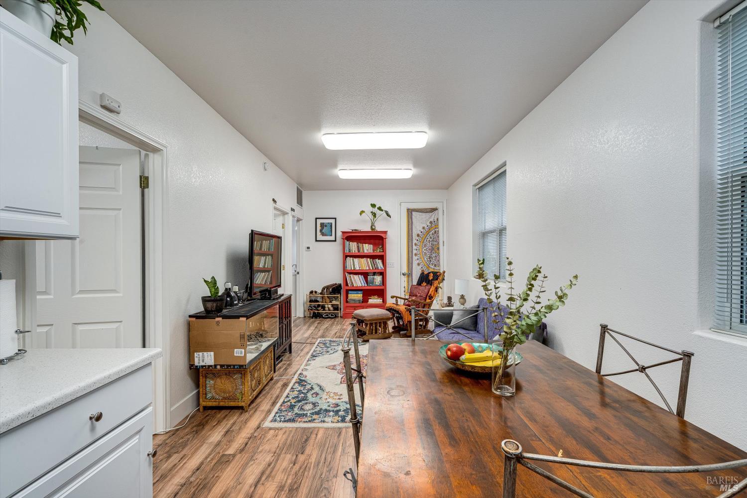 1171-1173 Gravenstein Highway S Sebastopol CA 95472