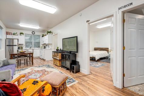 1171-1173 Gravenstein Highway S Sebastopol CA 95472