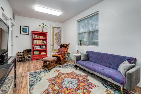 1171-1173 Gravenstein Highway S Sebastopol CA 95472