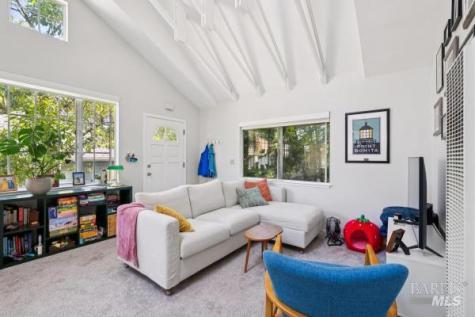 829 San Anselmo Avenue San Anselmo CA 94960