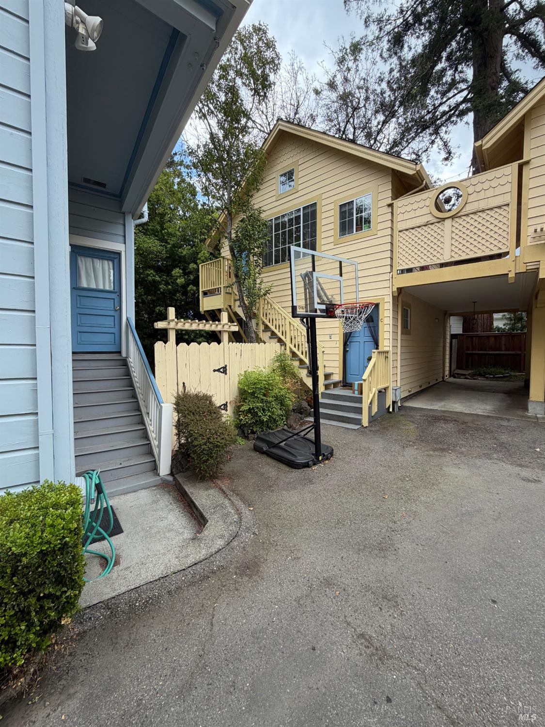 829 San Anselmo Avenue San Anselmo CA 94960