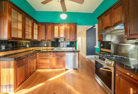 432-434 8th Street Santa Rosa CA 95401