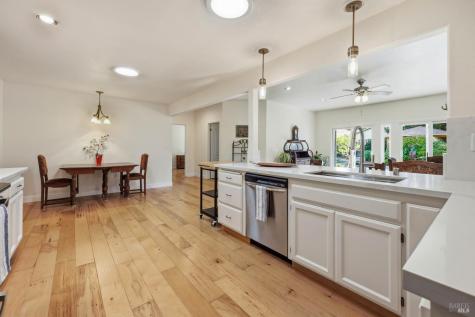 180-178 Barrio Way Windsor CA 95492