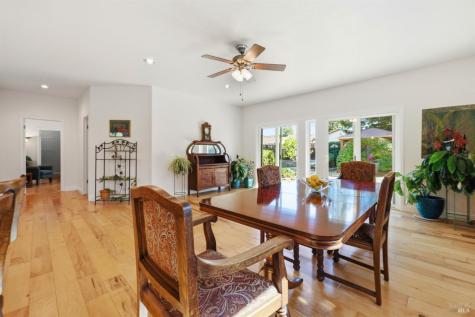 180-178 Barrio Way Windsor CA 95492