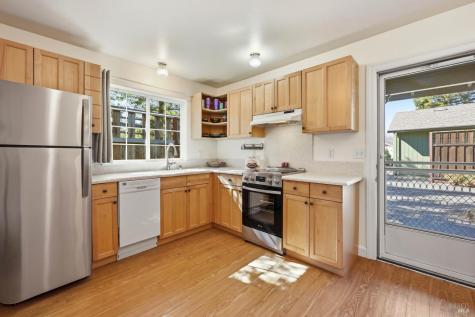 180-178 Barrio Way Windsor CA 95492