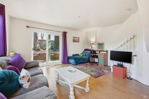180-178 Barrio Way Windsor CA 95492
