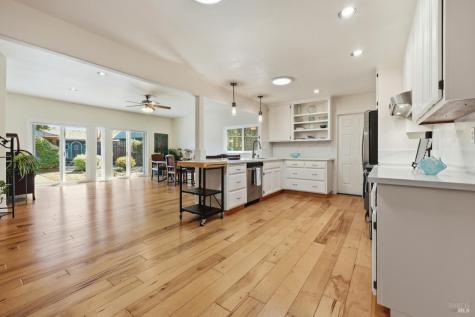 180-178 Barrio Way Windsor CA 95492