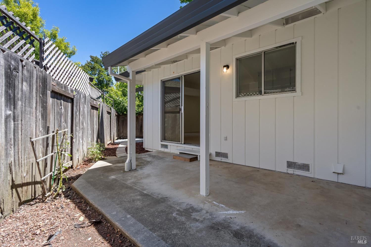 1821-1825 Mission Boulevard Santa Rosa CA 95409