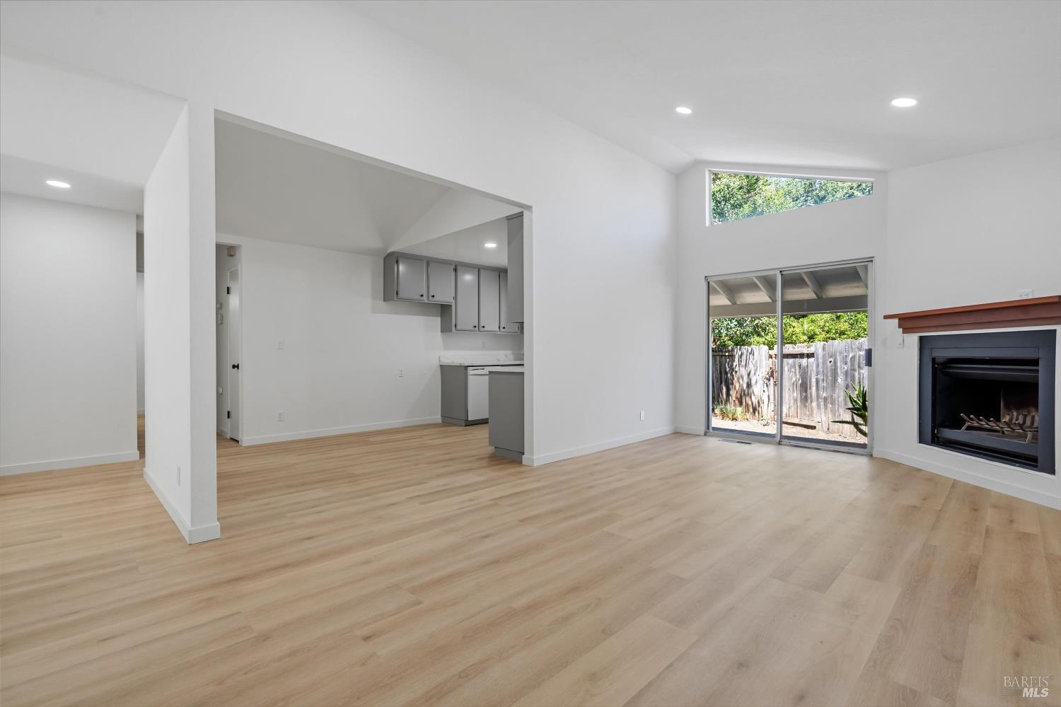 1821-1825 Mission Boulevard Santa Rosa CA 95409