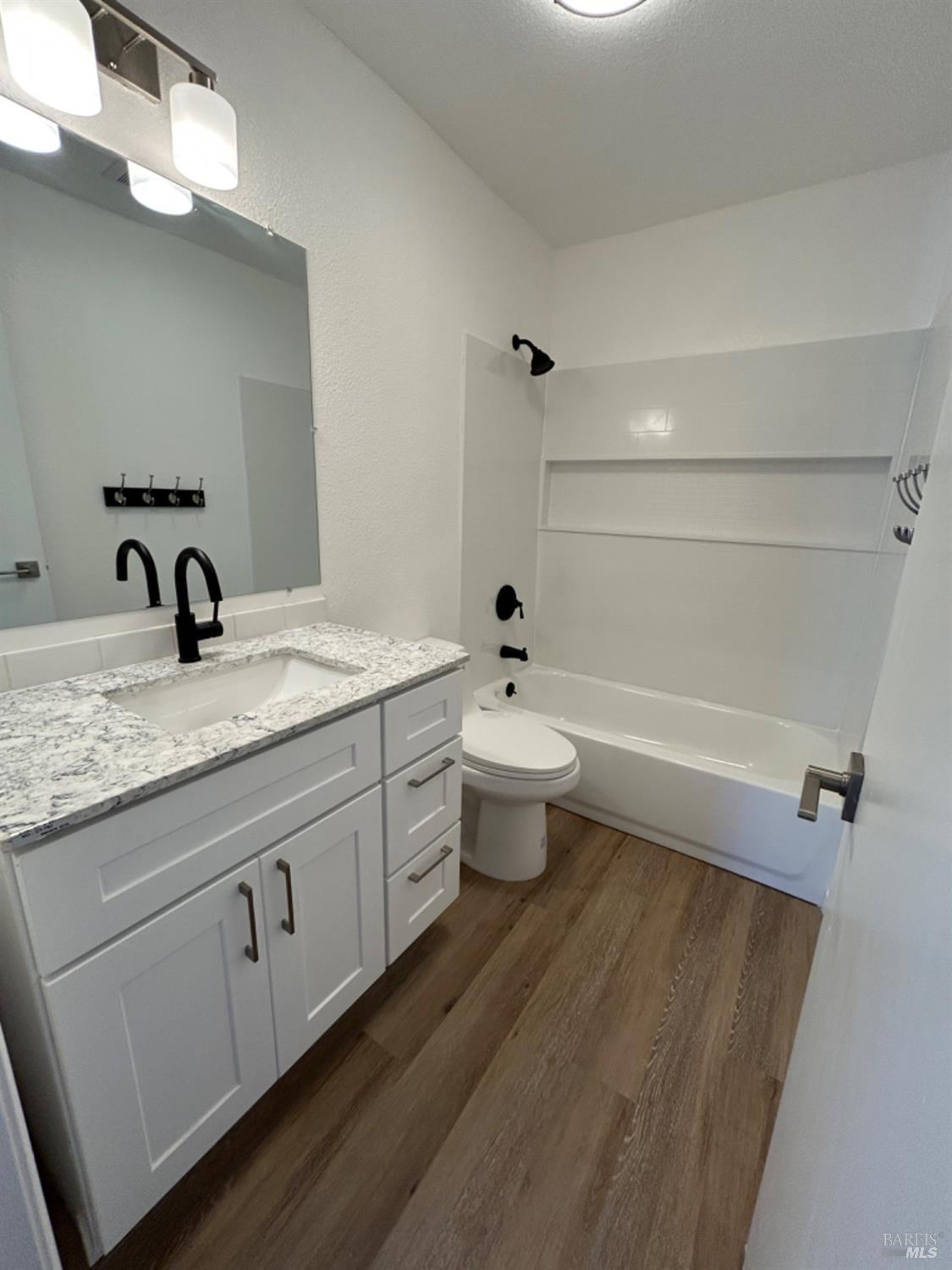 2829 Apple Valley Lane Santa Rosa CA 95403