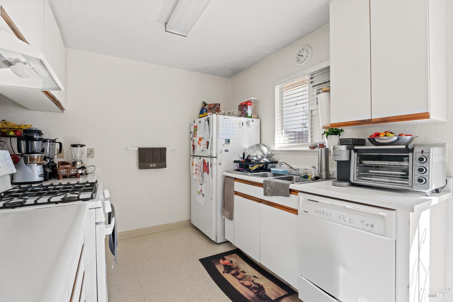 757 Waugh Lane Ukiah CA 95482