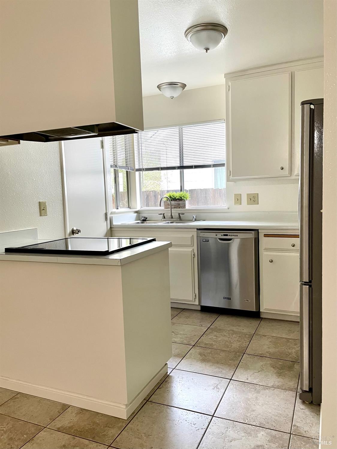 327-329 Plaza Street Healdsburg CA 95448