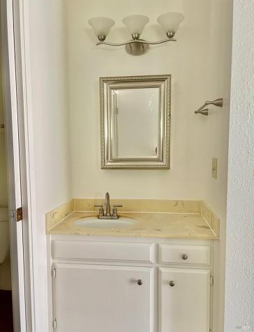 327-329 Plaza Street Healdsburg CA 95448