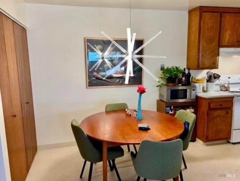 327-329 Plaza Street Healdsburg CA 95448