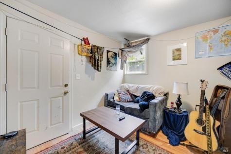 870 3rd Street Santa Rosa CA 95404