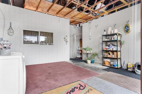 504 N Cloverdale Boulevard Cloverdale CA 95425