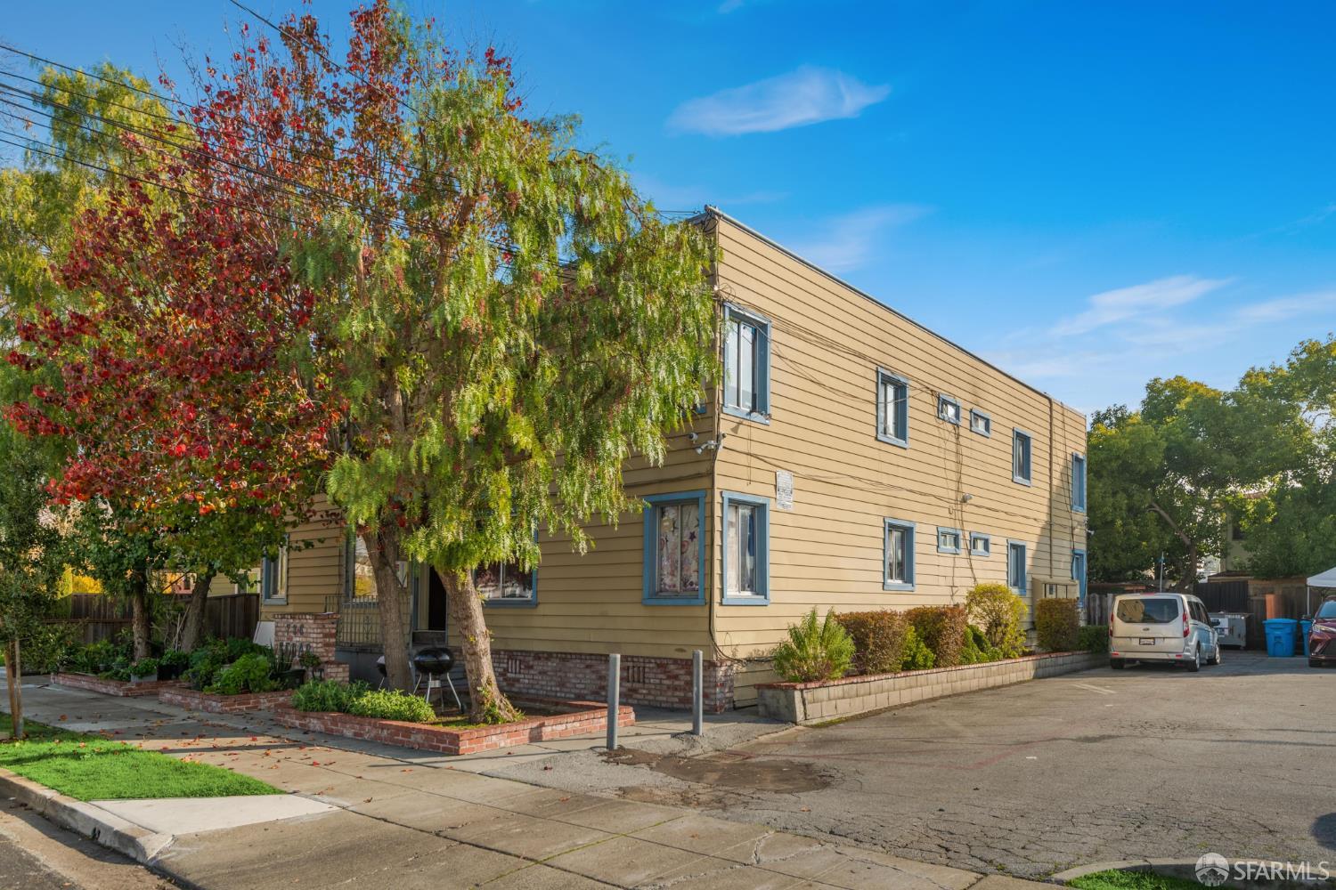 736 Cedar Street Redwood City CA 94063