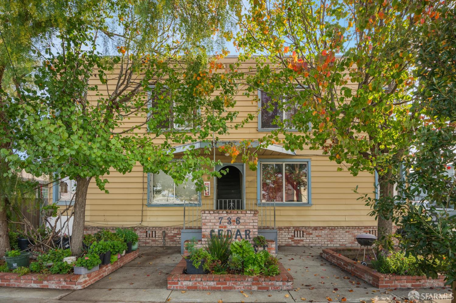 736 Cedar Street Redwood City CA 94063
